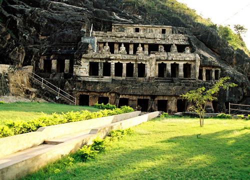 Special Article on Undavalli Anantha Padmanabha Swami Temple History, Padmanabha cave temple in Guntur